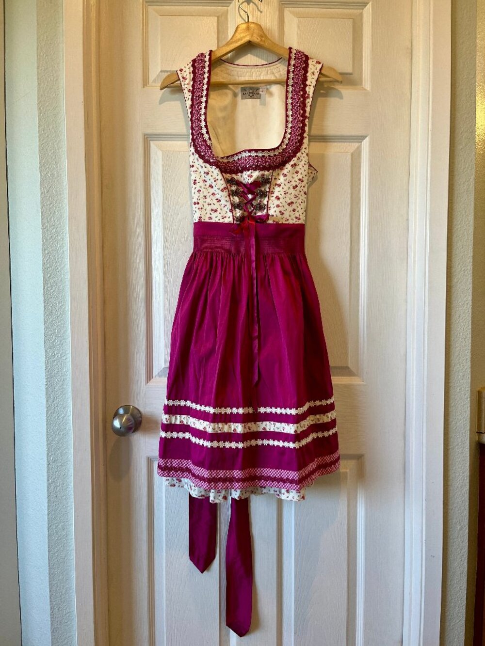 Swiss Dirndl Laundhaus Size 42 EUR Two Pieces - Picture 2 of 5